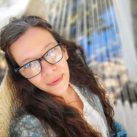 Meet your Posher, Mandie - Picture 7 of 9